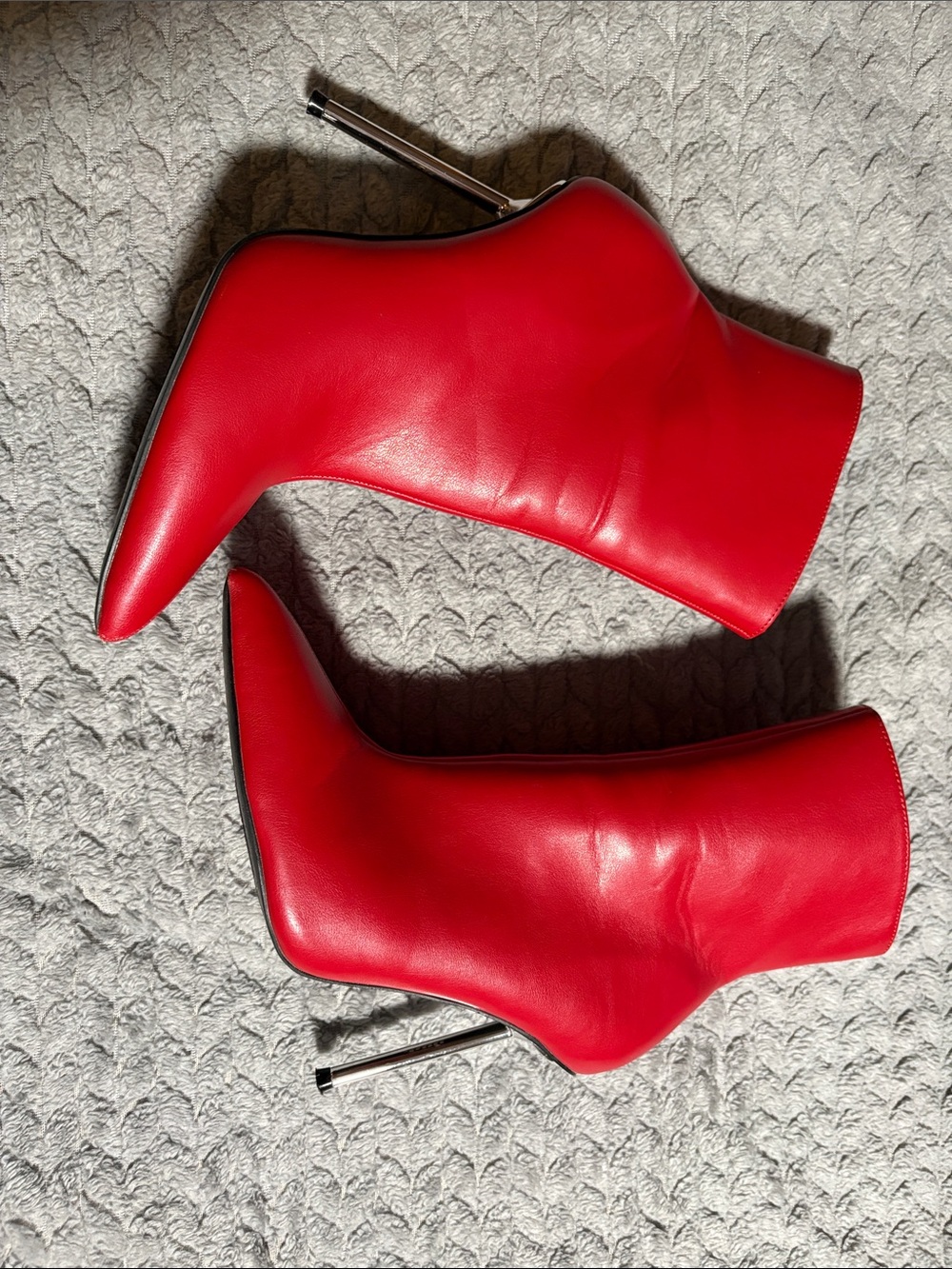 ShoeDazzle Red Pointed Toe Chrome Stiletto Heel Ankle Booties Size 7.5
